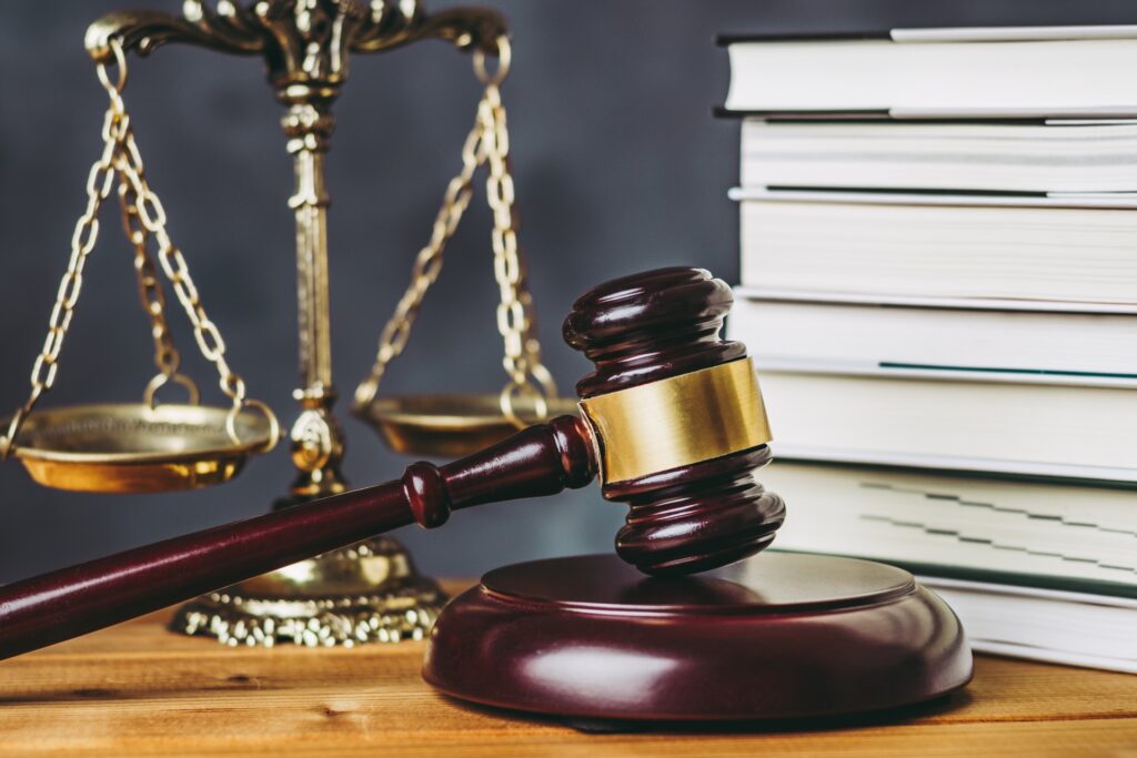 大切なご家族を失ったご遺族の方へ｜刑事裁判における被害者参加制度と弁護士の役割